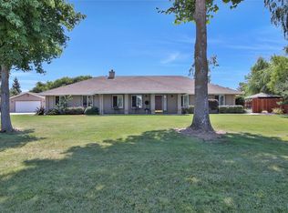 23986 N Shaylynn Ct, Acampo, CA 95220