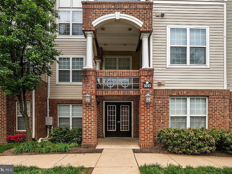 1st image of 3015 Nicosh Cir Unit 2403
