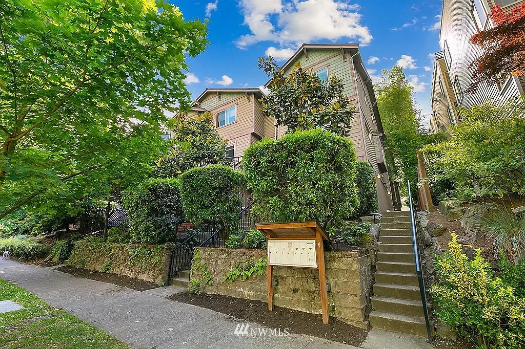 1715 C 18th Avenue photo 1