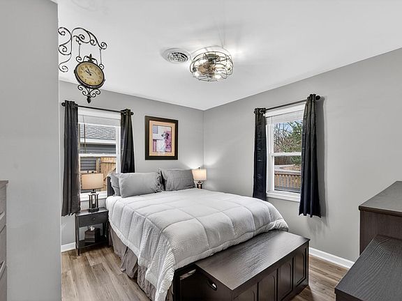 3rd image of 31204 71st STREET