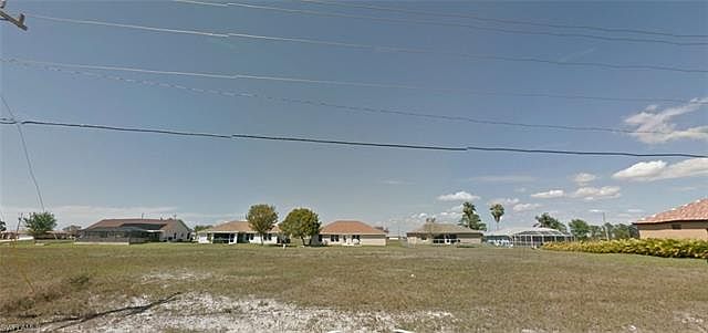 1st image of 929 Diplomat Pkwy W