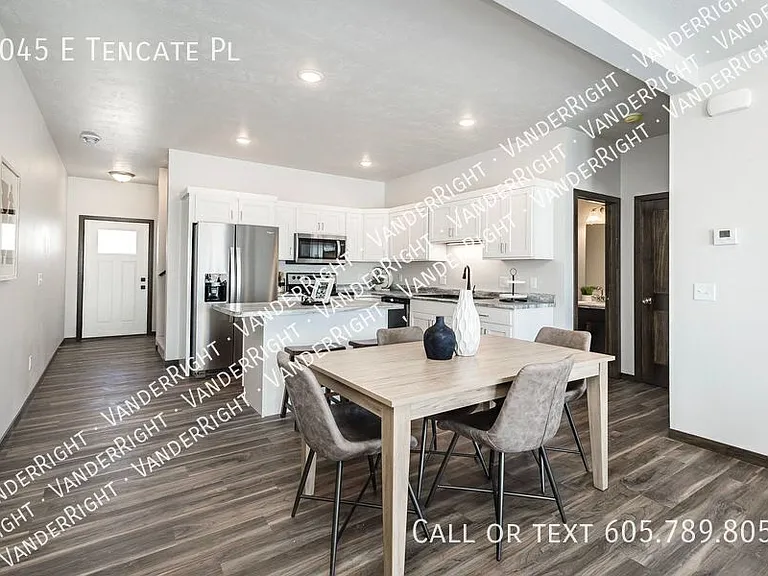 8045 Tencate Pl — Photo 32