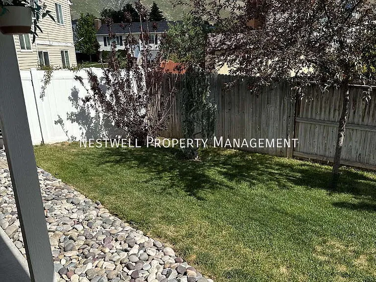 1236 E Cedar Ridge Rd — Photo 61