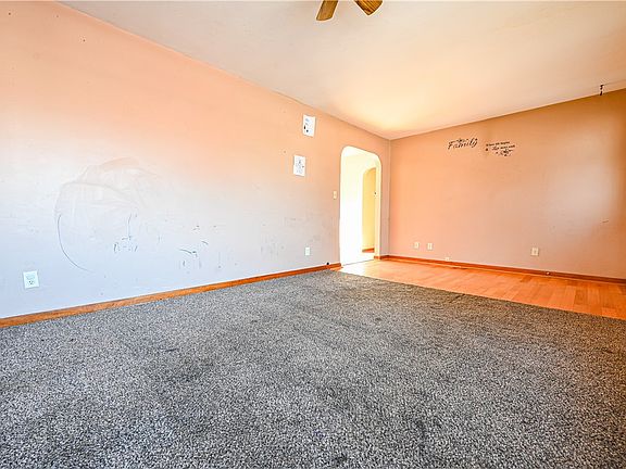 4th image of 108 W 1st Street