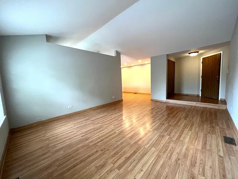 1214 Ballantrae Pl #E — Photo 2