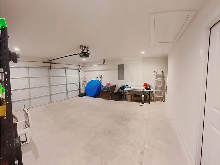 2105 Aleppo Ct — Photo 25