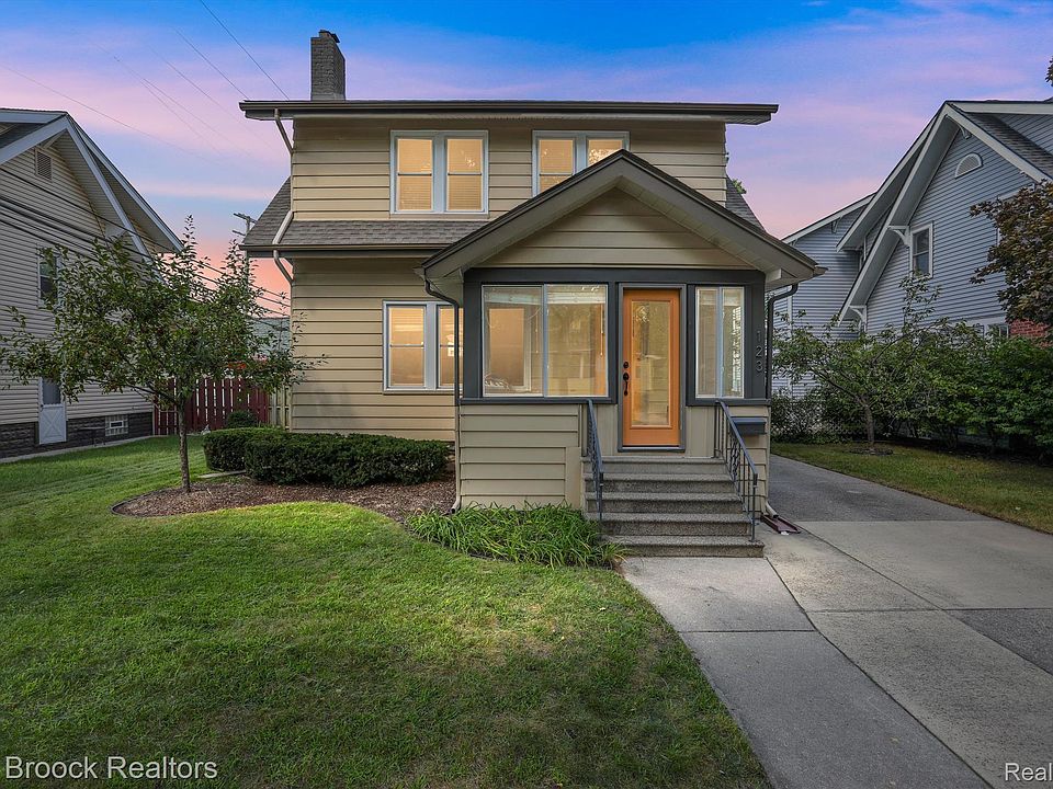 1st image of 123 Hawthorn Ave