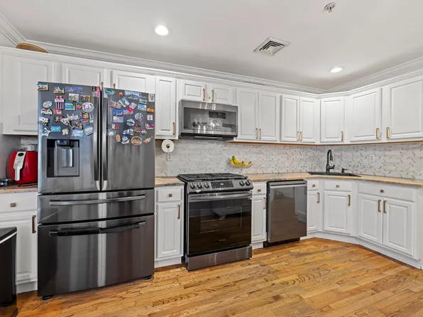 16 68th Street image 7 of 27