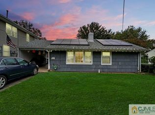 97 Summit Ave, Fords, NJ 08863