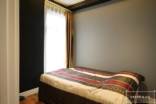 Rented by Grand & Co. | media 21