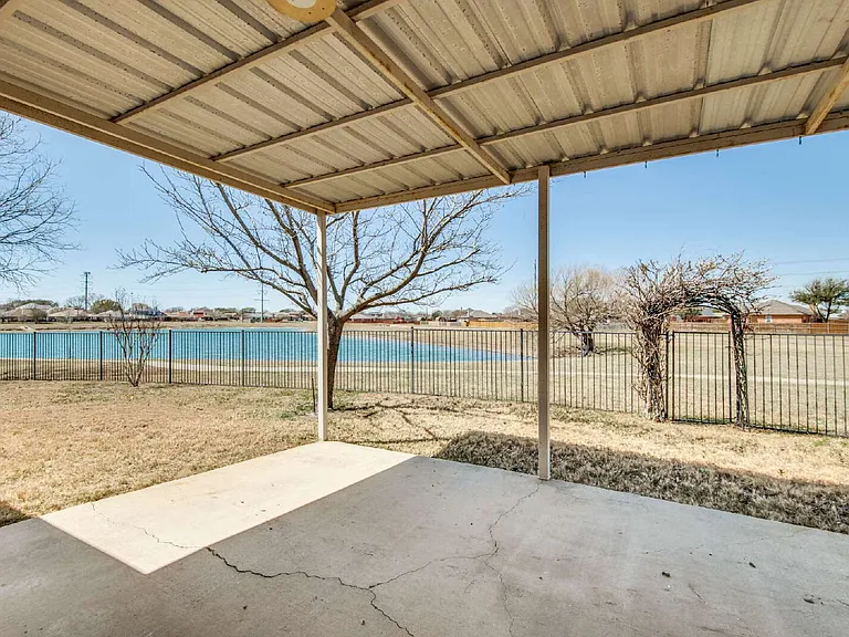 3111 Ponds Edge Trl — Photo 21