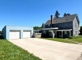 201 Zoberlein St, Ishpeming, MI 49849