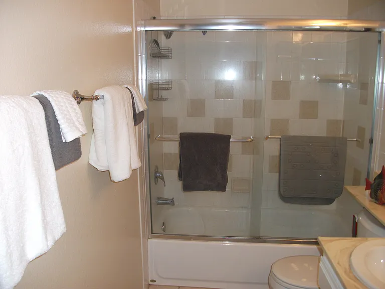 49181 Eisenhower Dr — Photo 21