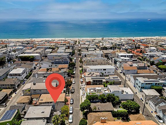 Great location a short distance to The Strand