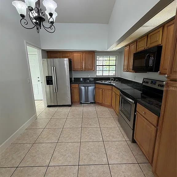 6933 Rembrandt Dr — Photo 20