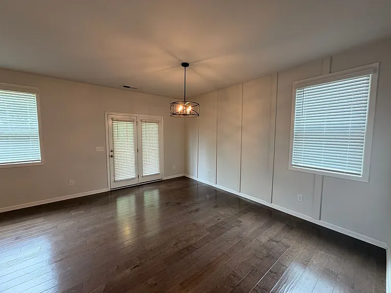 1103 Black Oak Dr — Photo 8