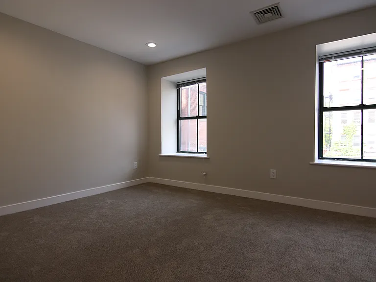 Deacon Court - 1661 Washington Street — Photo 91