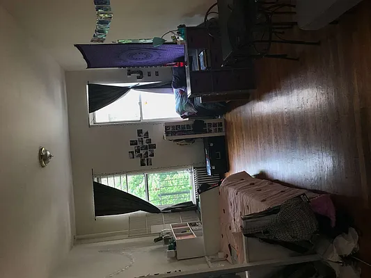 Rented by Chartwell Manhattan Realty | media 3