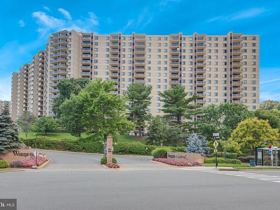 1st image of 203 Yoakum Pkwy APT 1519