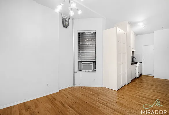 Rented by Mirador Real Estate | media 16