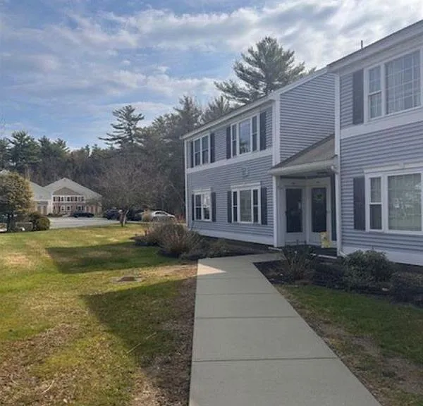 605 Springbrook Cir — Photo 1