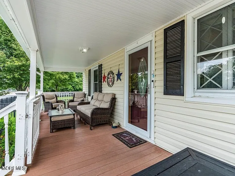502 Corlies Ave — Photo 2