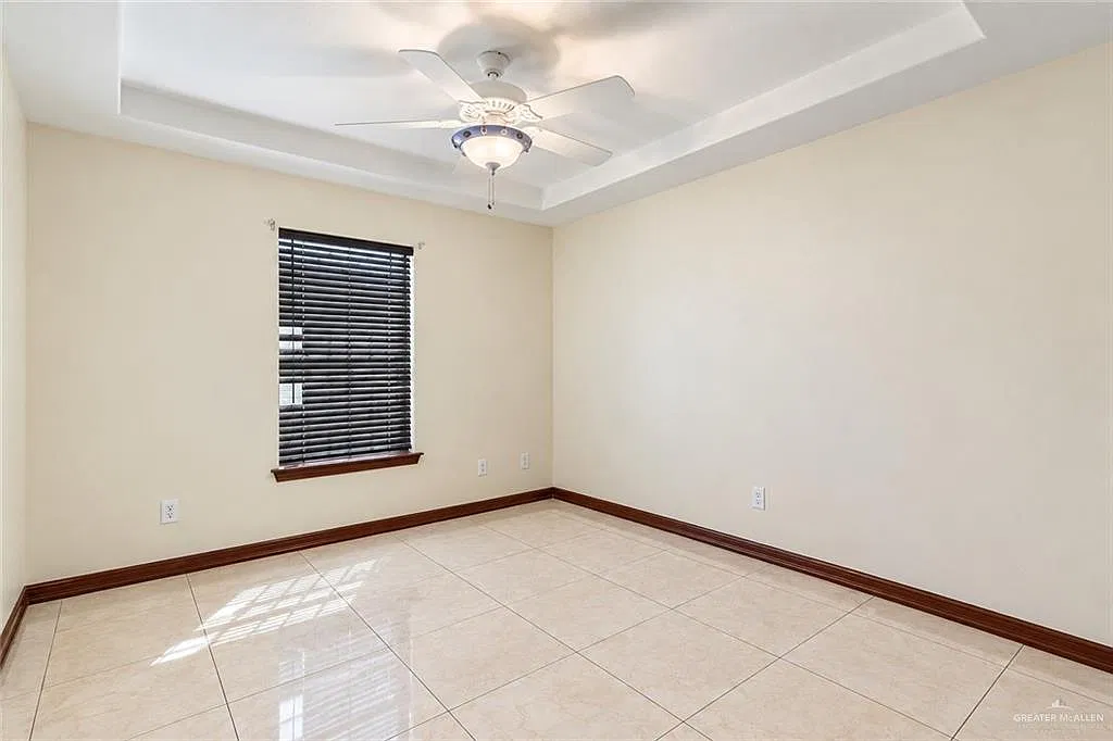 4 bed, 2.0 bath, 1934 sqft, $1,850 — Photo 4