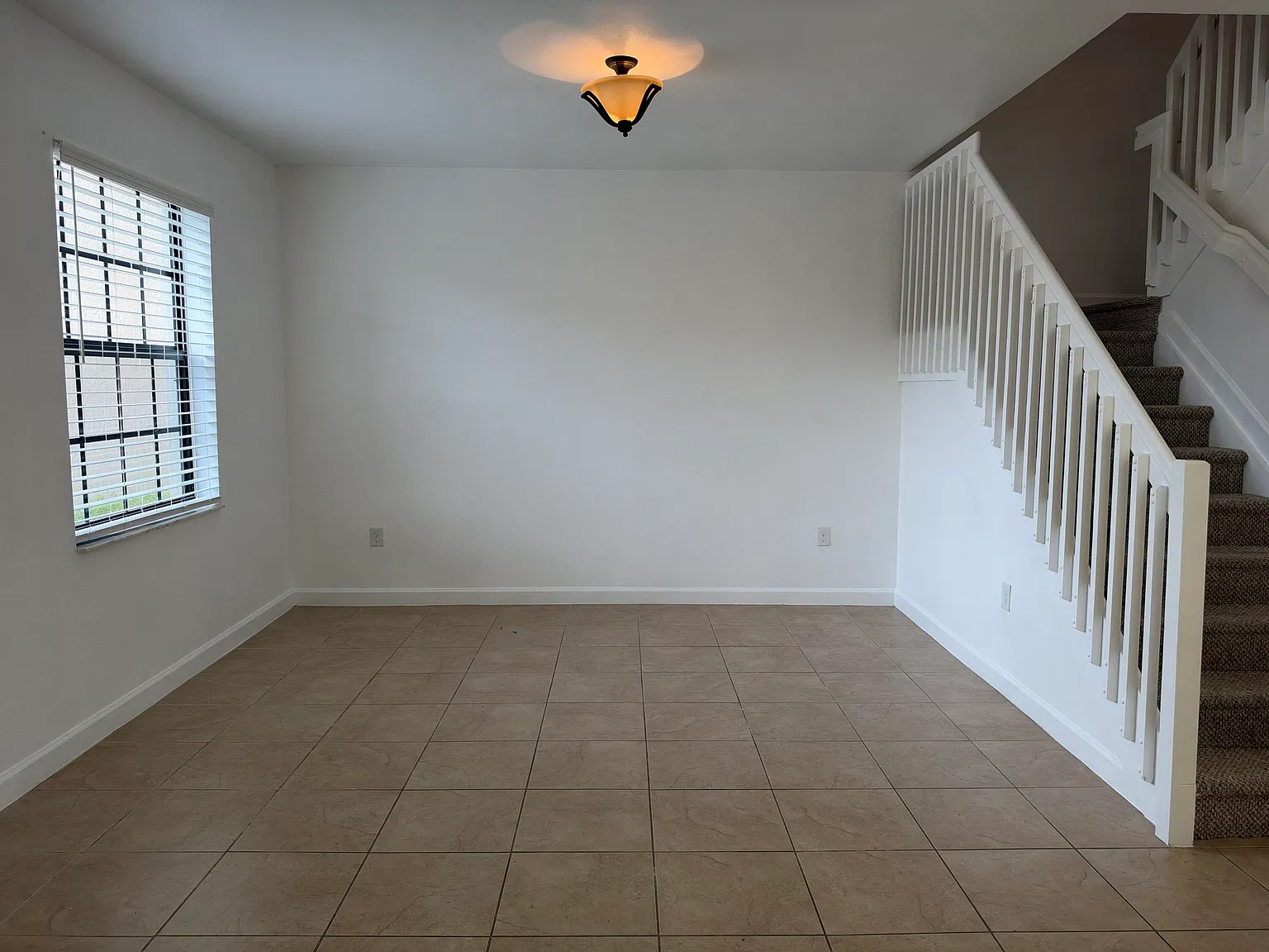 3 bed, 2.5 bath, 1432 sqft, $2,350 — Photo 4