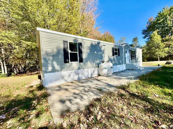 4 Lees Court, Augusta, ME 04330