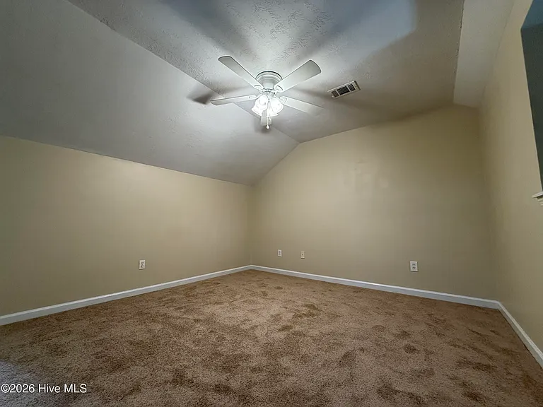 113 Harvestwood Dr — Photo 11