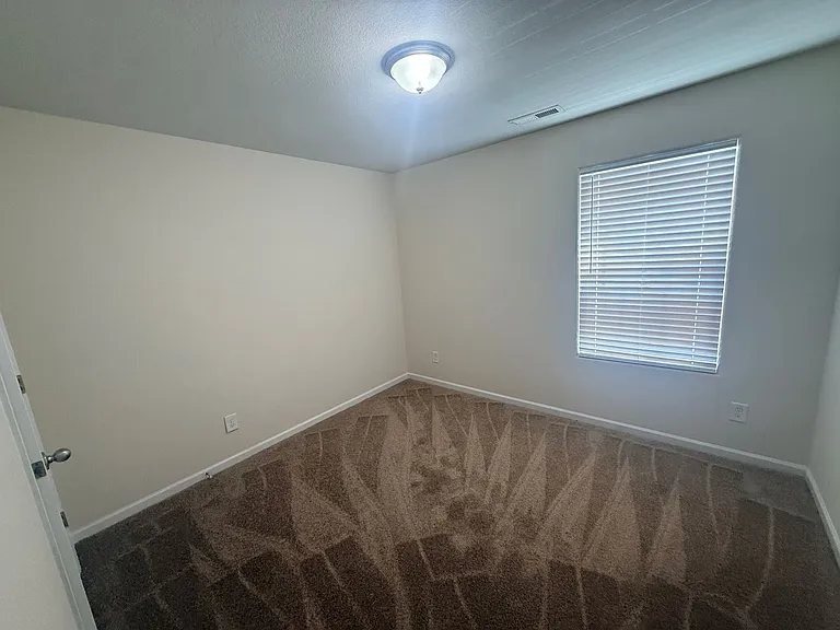 2042 Talbert Ct #1 — Photo 17