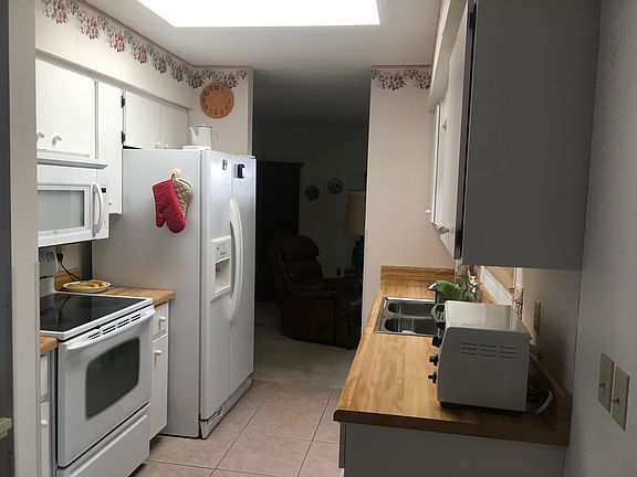 5th image of 548 Circlewood Dr #P3-5