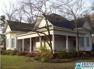 802 7th Ave, Clanton, AL 35045