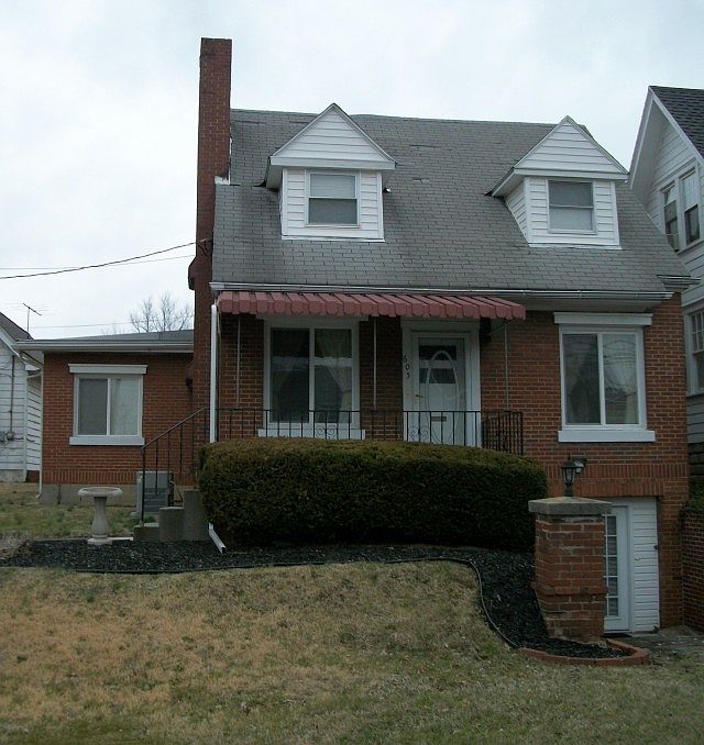 2nd image of 605 Monongalia Ave