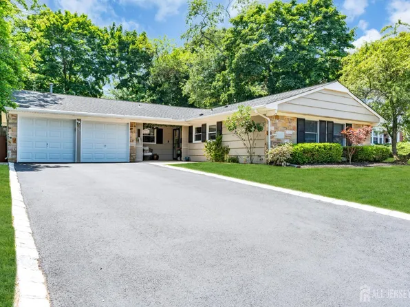 186 Van Brackle Rd, Aberdeen, NJ 07747