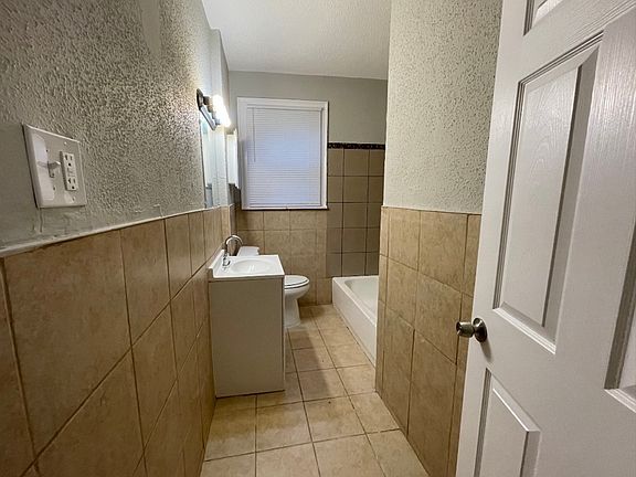 5th image of 12681 Santa Rosa Dr