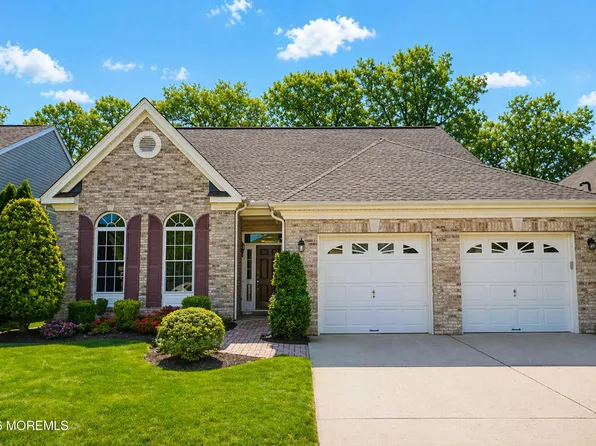 7 Cog Hill Court, Jackson, NJ 08527