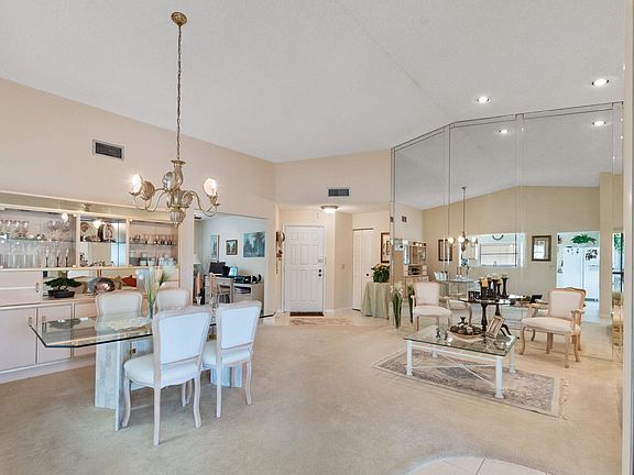 Home For Sale In Park Pointe