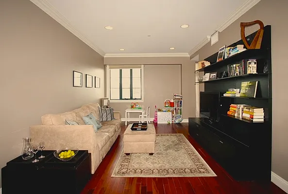 Sold by Mikhail Knova, LREB | media 24