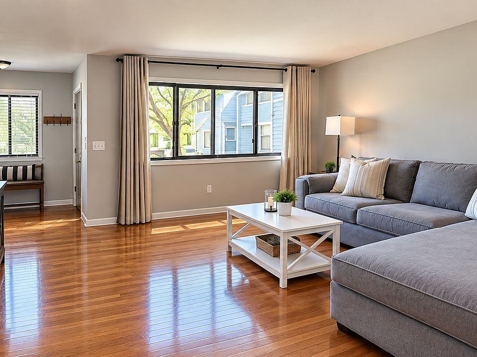 2nd image of 174 Shagbark Dr