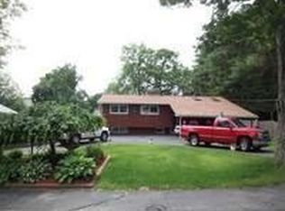 15 Mayfield Rd, Auburn, MA 01501