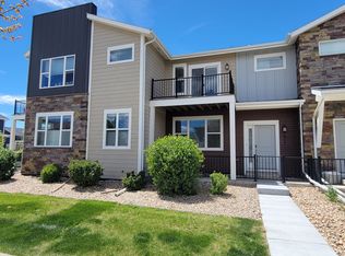 617 Grandview Meadows Dr, Longmont, CO 80503