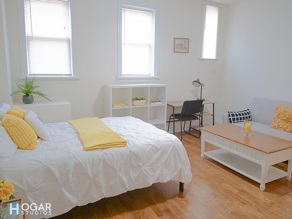 4th image of 6812 N Wayne Ave APT 1e