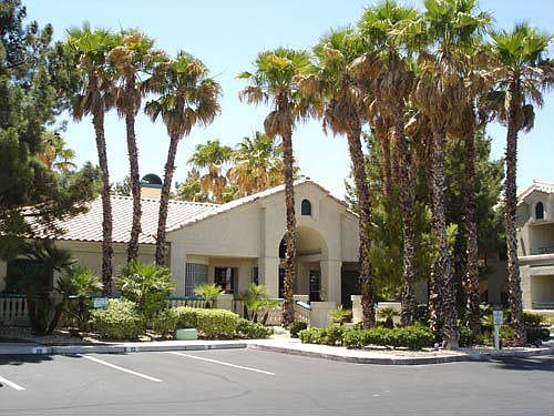 3rd image of 2251 Wigwam Pkwy APT 221
