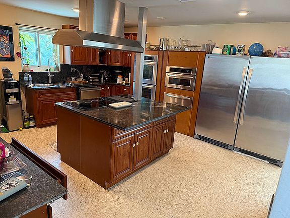 4th image of 4432 SW 35th Ave