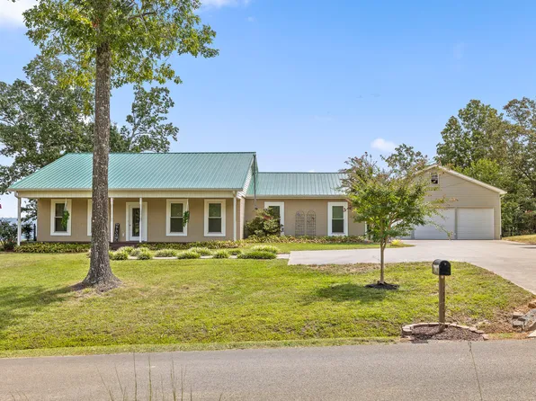 251 Brown Gap Cemetery Rd, Trenton, GA 30752