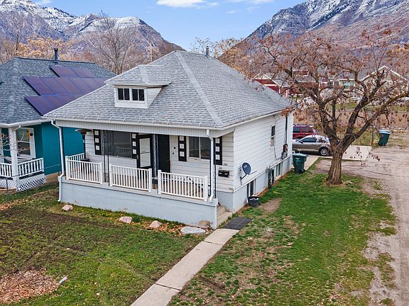 2nd image of 2324 Quincy Ave