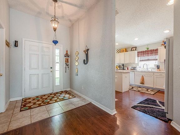 3rd image of 157 Delancey Dr