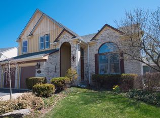826 Saugatuck Trl, Vernon Hills, IL 60061