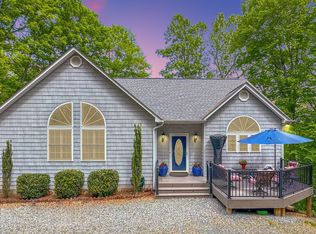 8487 Burnt Chimney Rd, Wirtz, VA 24184